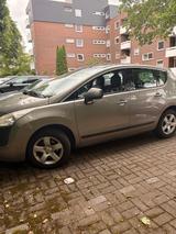 Peugeot 3008 Premium - Peugeot 3008 Premium mit Benzin-Antrieb