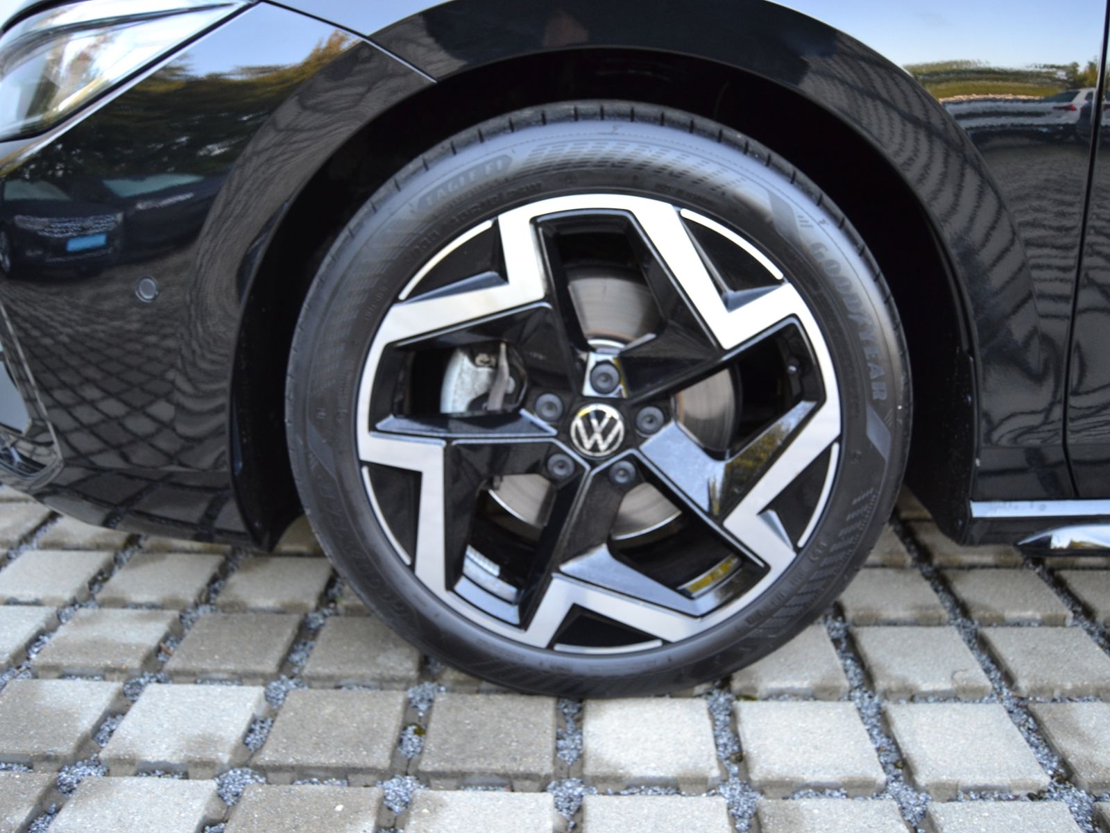 Passat Variant 2.0 TDI DSG R-Line IQ.DRIVE/PANOR