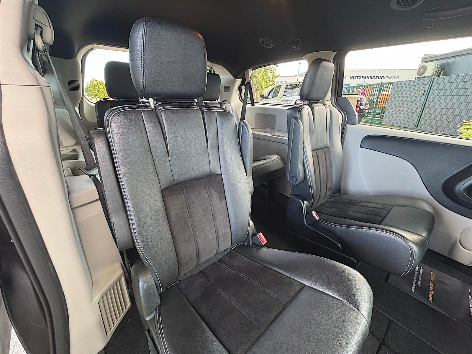 Fahrzeugabbildung Dodge Grand Caravan 3.6 V6 *7 Sitze*Kamera*CarPlay*