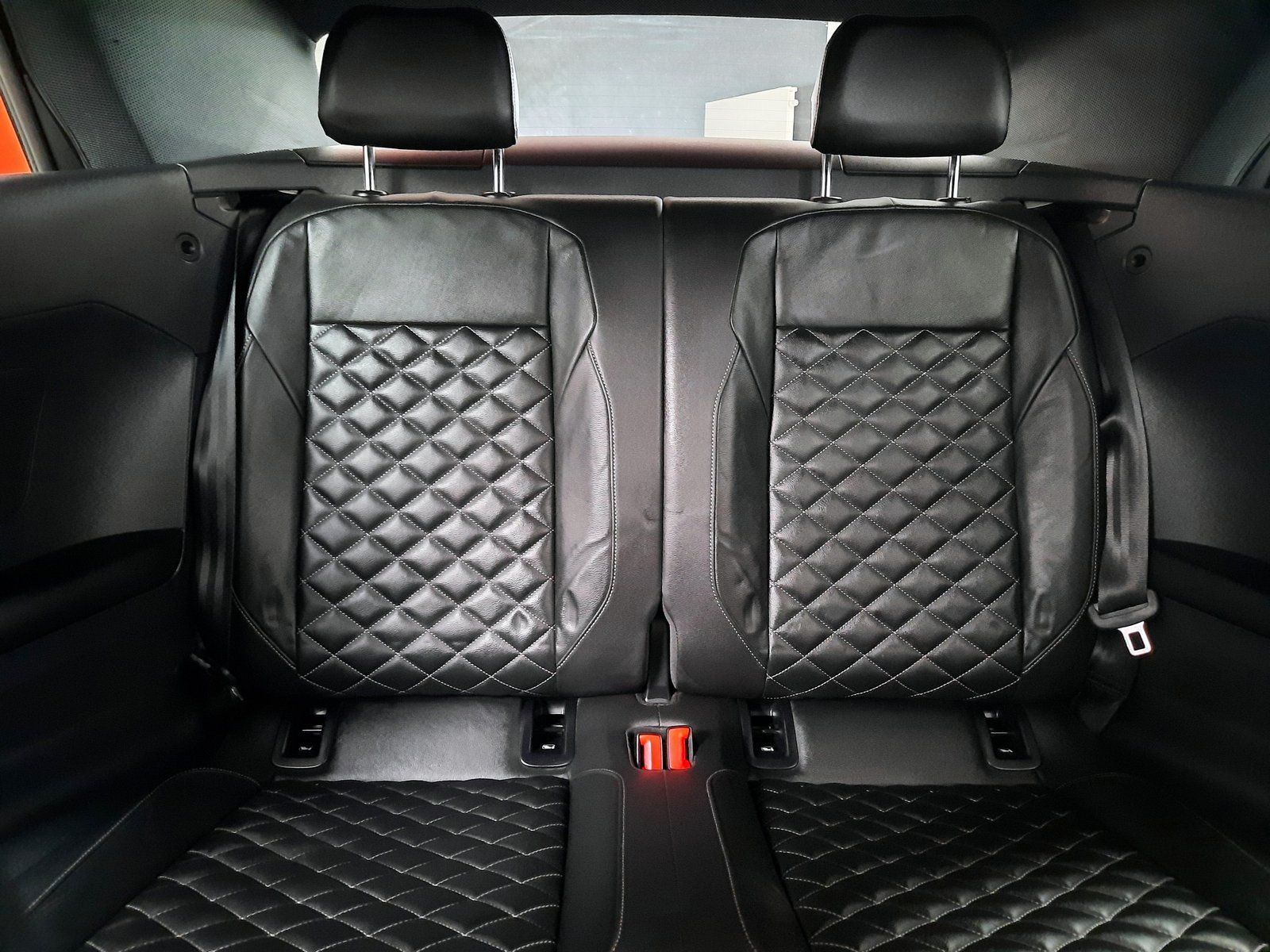 Fahrzeugabbildung Volkswagen T-Roc Cabrio R-Line*AHK*Cam*Navi*LED*Sitzhzg*ACC