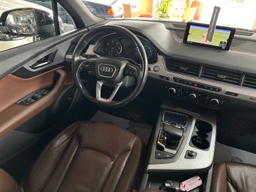Audi Q7 - 11
