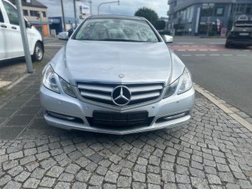 Mercedes E 220 - 3