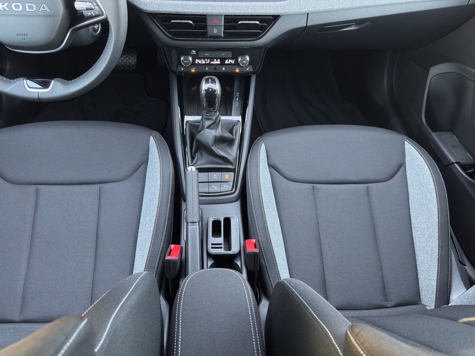 Fahrzeugabbildung SKODA Kamiq Tour 1,0 TSI 85 kW DSG