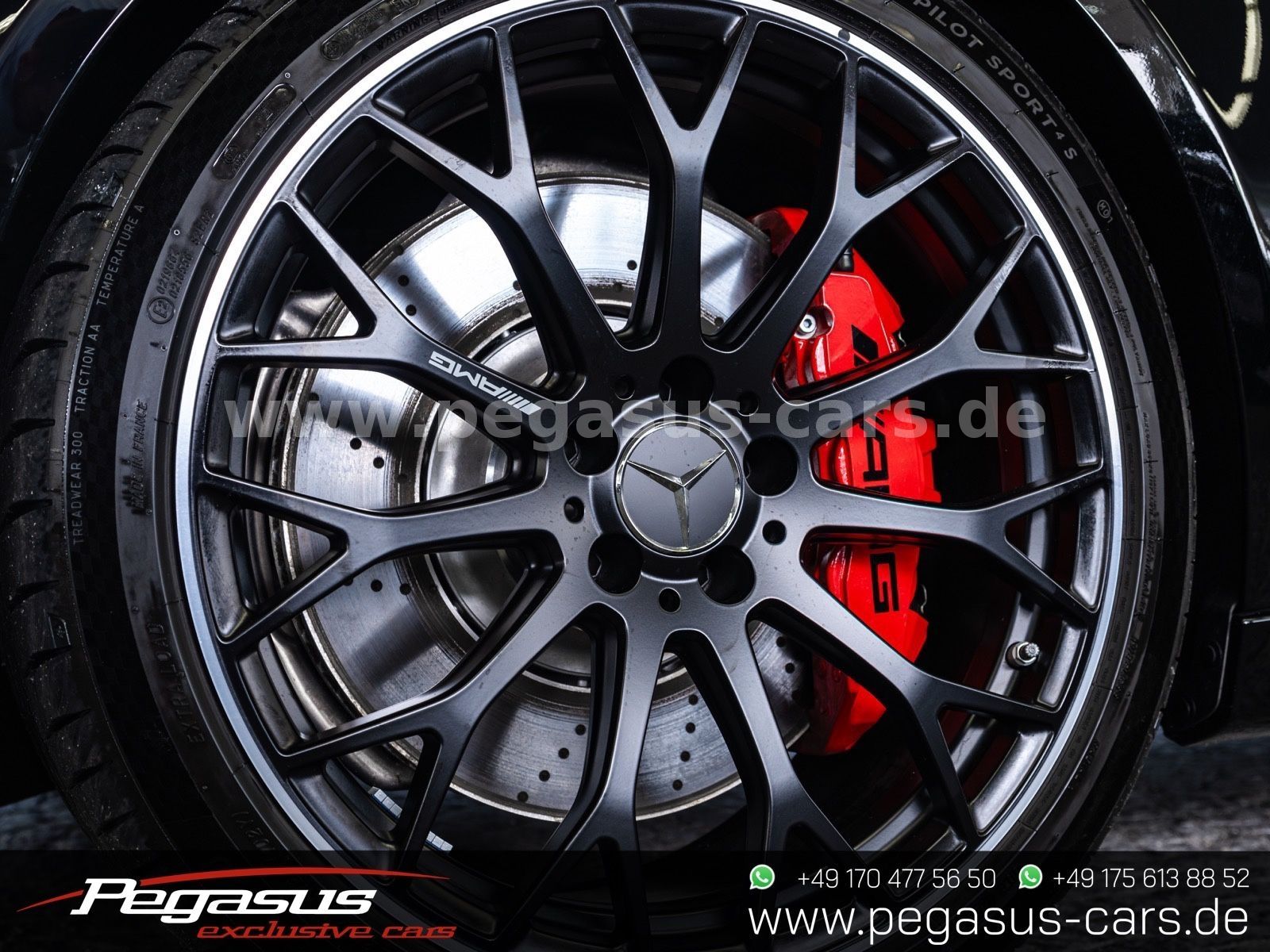 MERCEDES-BENZ C 63 AMG - 17