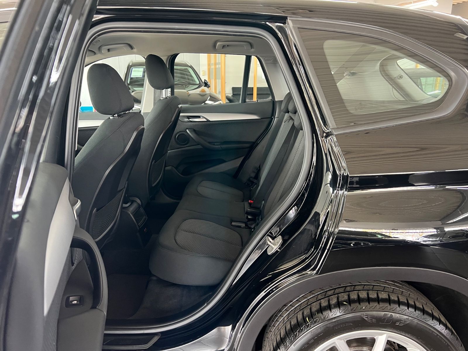 BMW X1 sDrive 18d PDC+Driving Assistant+RTTI+Navi foto 19
