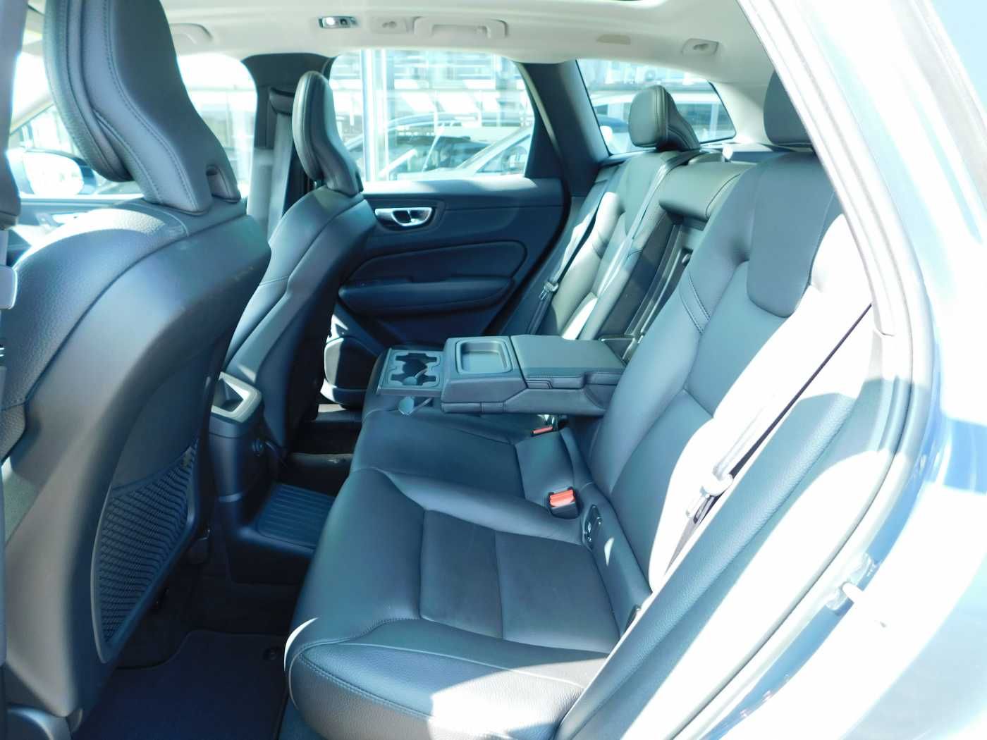Fahrzeugabbildung Volvo XC60 T6 AWD Recharge Inscription Expression