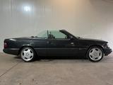 Mercedes-Benz W124 300-24V Cabrio Klima 18 AMG - Mercedes-Benz 300: Cabrio, 24