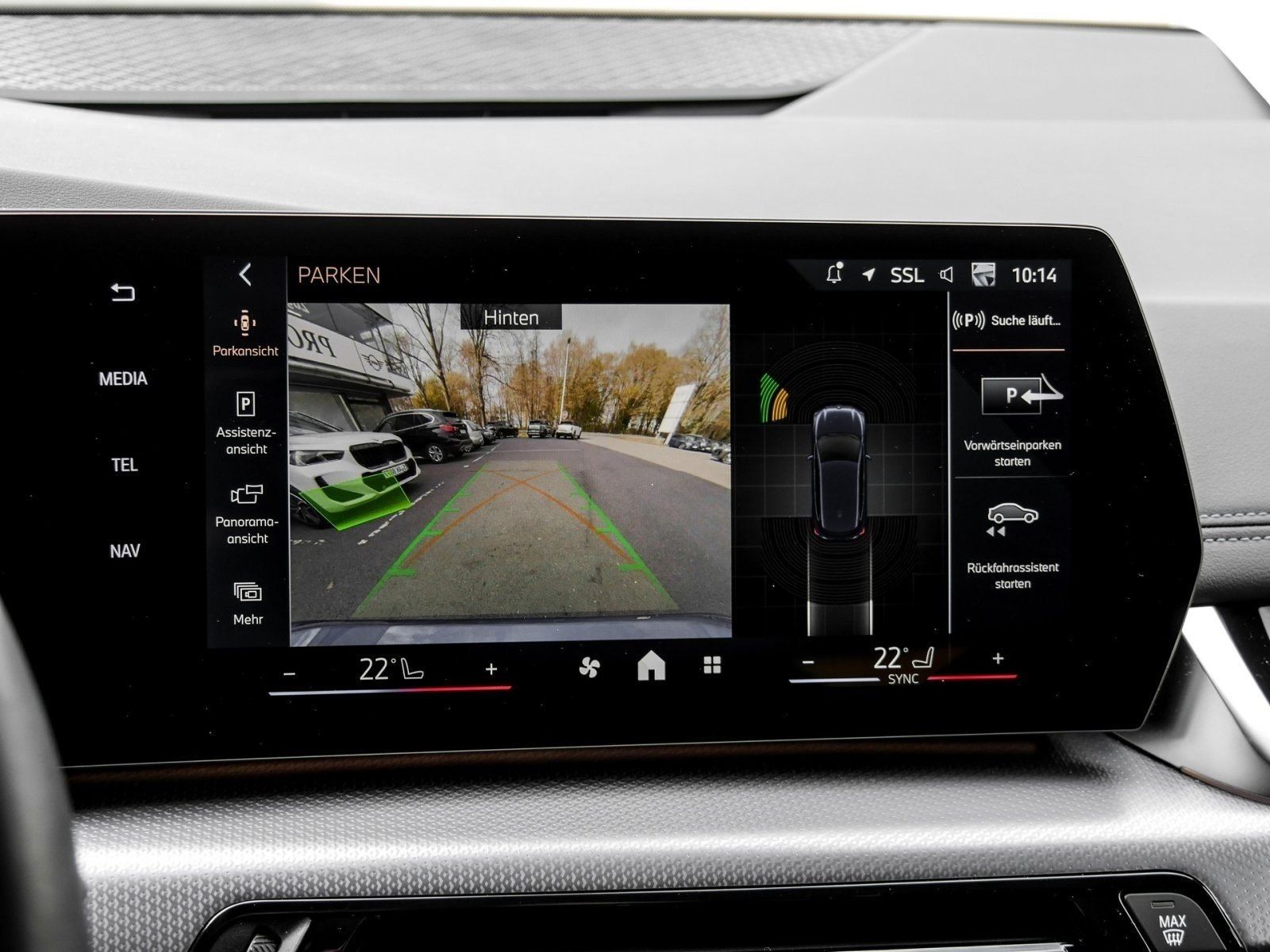 BMW 223 Active Tourer - Bild 11