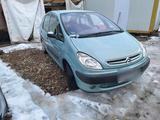 Citroën Citroen Picasso Xsara  1.8 Benzin - Citroën C4 Picasso mit Benzin-Antrieb: 1.8