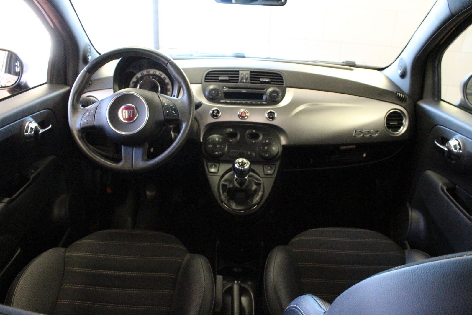 Fahrzeugabbildung Fiat 500 1.2 8V *Sonderedition by Diesel*