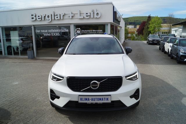 Volvo XC40 B3 Benzin 2WD Plus Dark DKG/ACC/eSitze/H+K