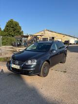 Volkswagen Golf 2.0 TDI Comfortline Variant Comfortline - Volkswagen Golf aus 2008 mit Diesel-Antrieb: Kombi