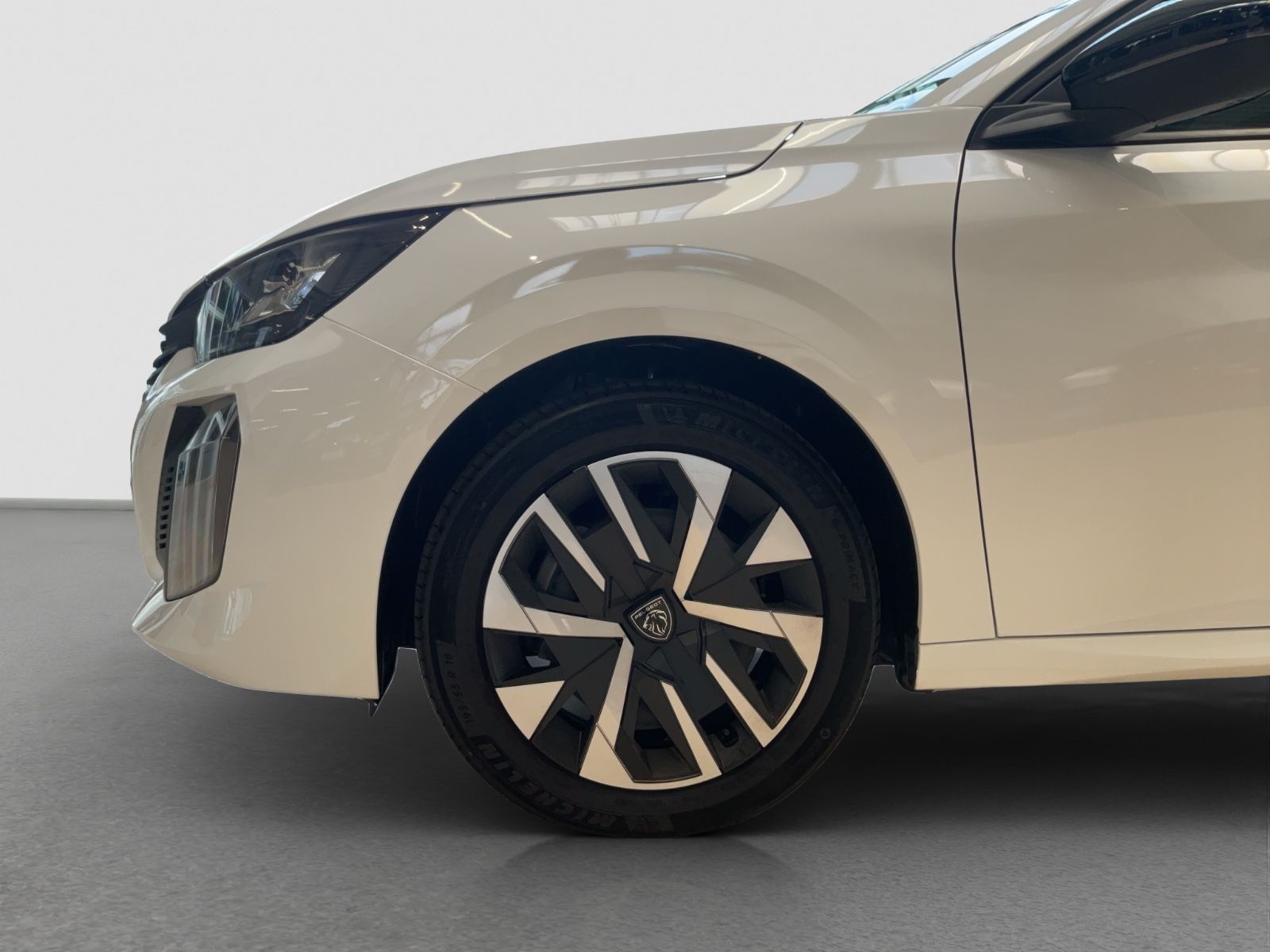 Fahrzeugabbildung Peugeot 208 Active