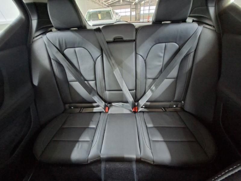 Fahrzeugabbildung Volvo XC 40 B3 Plus Dark | Standheizung | 360°