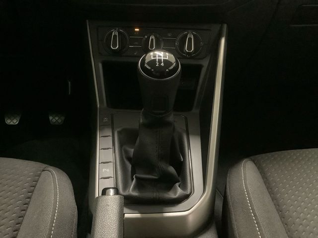 Polo Comfortline 1,0 TSI 70 kW Klima, Navi, SHZ,