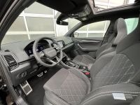 SKODA Karoq 1.5 TSI DSG Sportline PANO KAM AHK 4JGAR bei Autohaus Landmann & Maier OHG