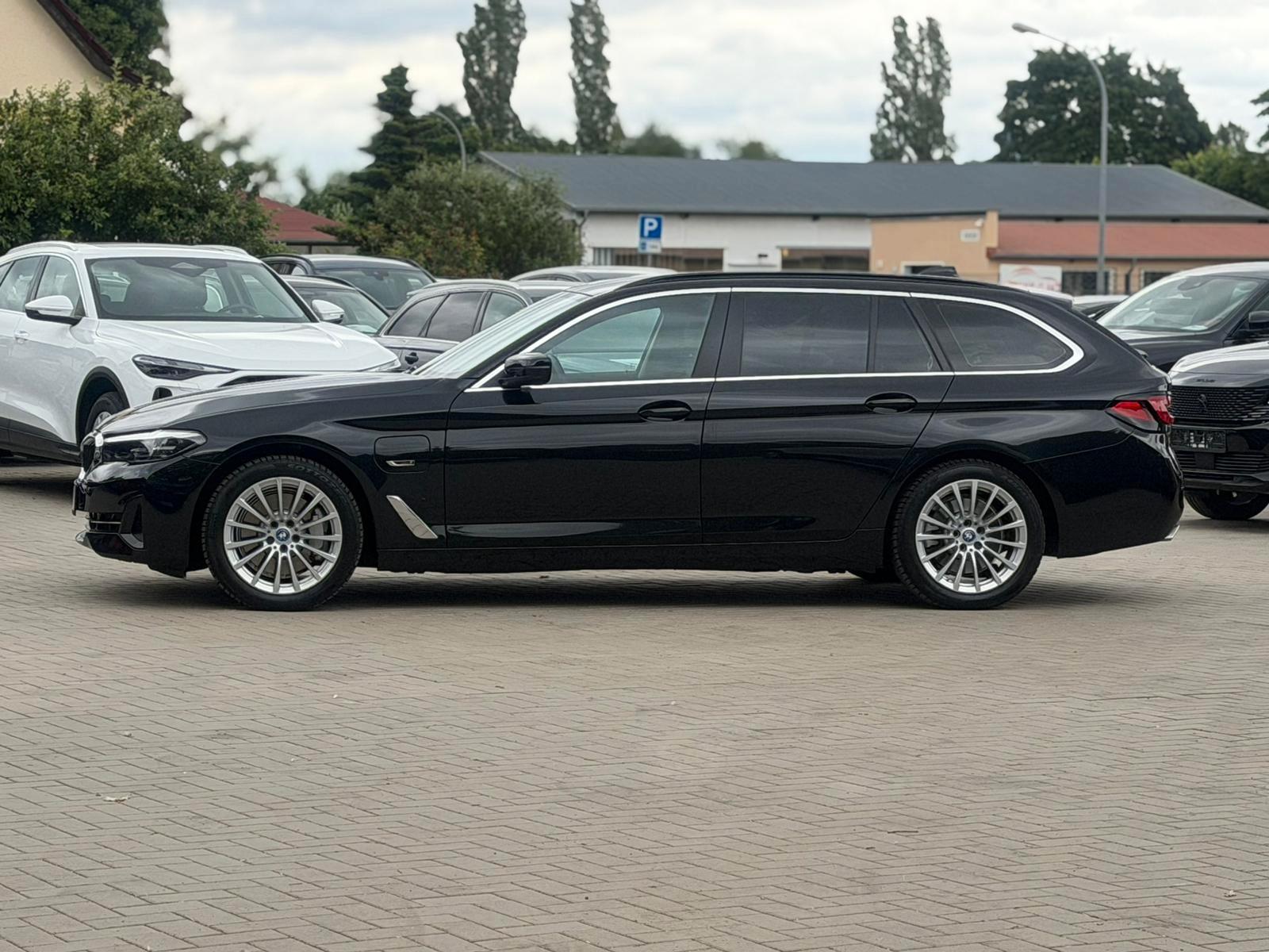 BMW 530e Touring LED*PDC*