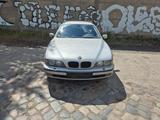 BMW 528i Touring - BMW 528 aus 1999: 528i