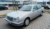 Mercedes-Benz Mercedes E240  w210 - gebrauchte Mercedes-Benz E 240 aus dem Jahr 2000