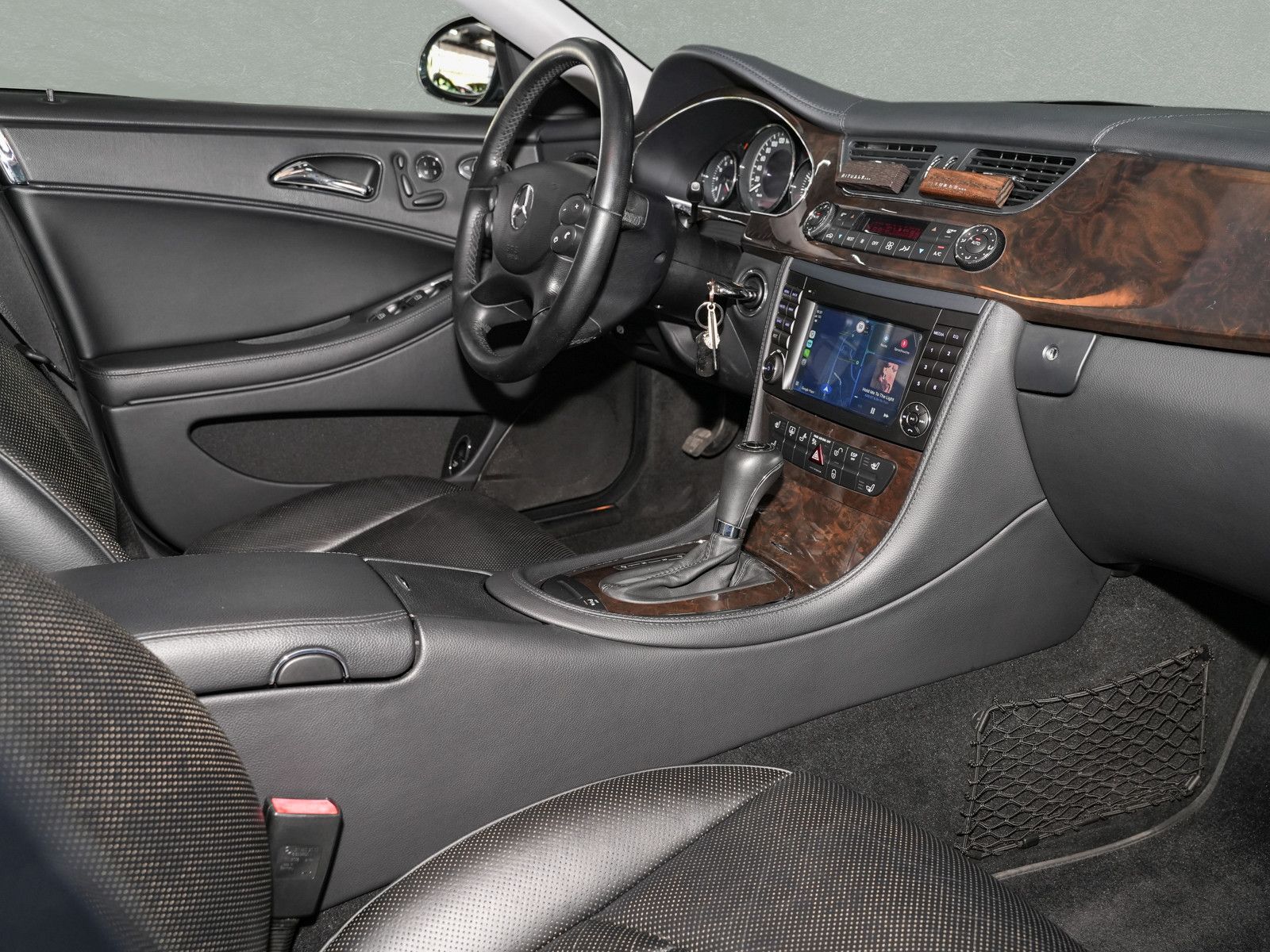Fahrzeugabbildung Mercedes-Benz CLS 350 CGI - CarPlay|Kamera|Sitzklima|BiXenon