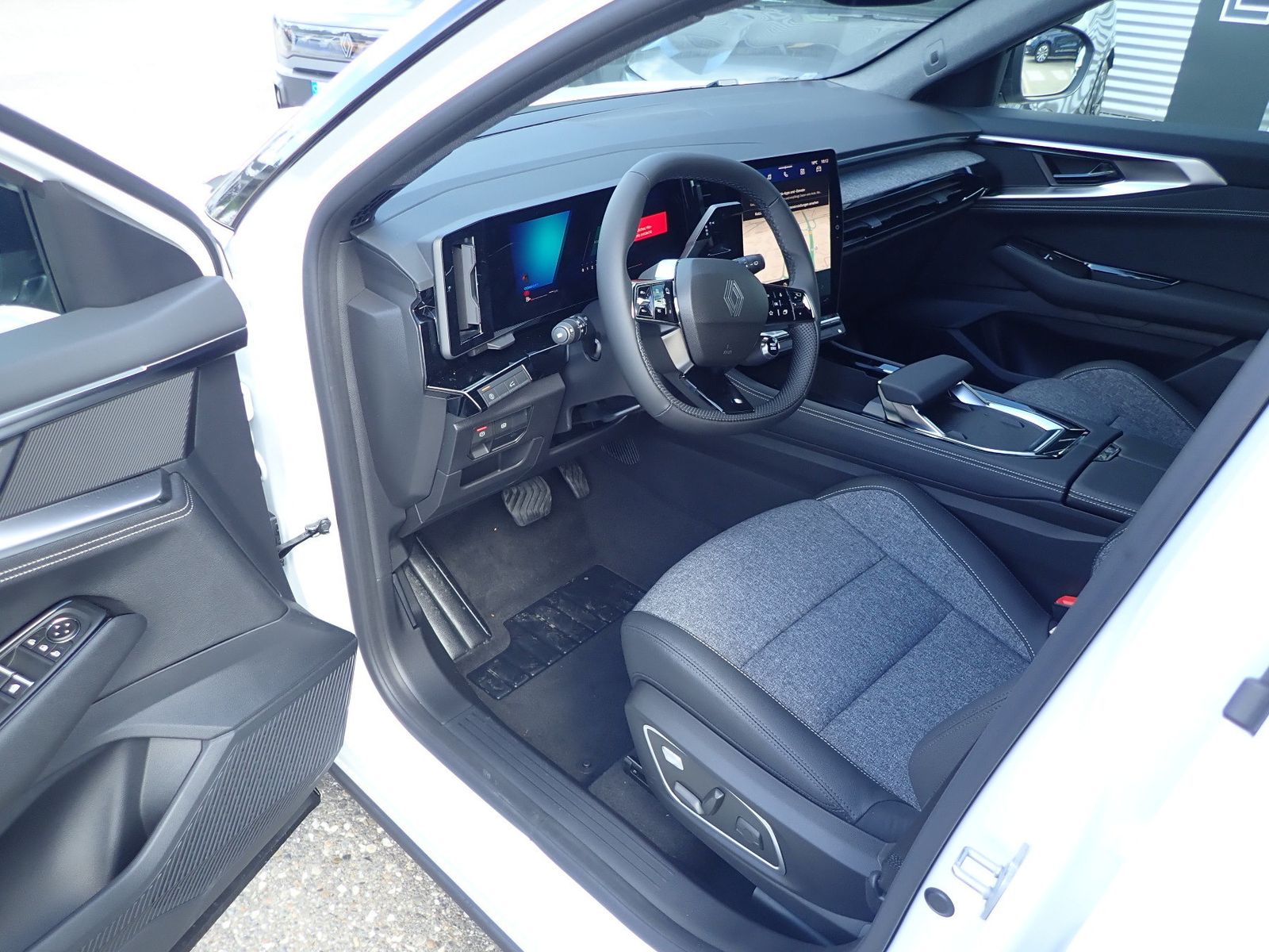 Fahrzeugabbildung Renault Austral Techno Mild Hybrid 150 Automatik