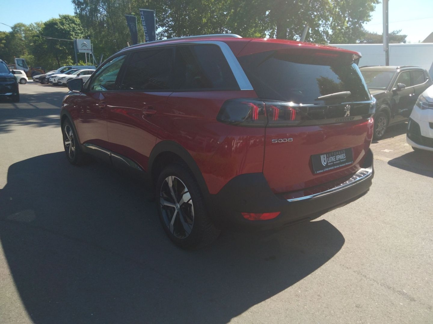 Fahrzeugabbildung Peugeot 5008 Allure Pack BlueHDi 130 Navi  360 Kamera