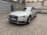 Audi A6 Allroad 3.0 TDI Quattro Tiptronic  - silberne Audi A6 Allroad