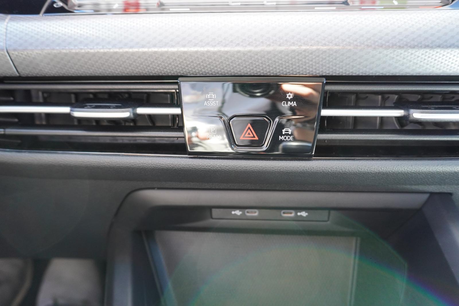 Volkswagen Golf VIII 1.5 TSI Active LED Navi ACC Head-Up, миниатюра 28