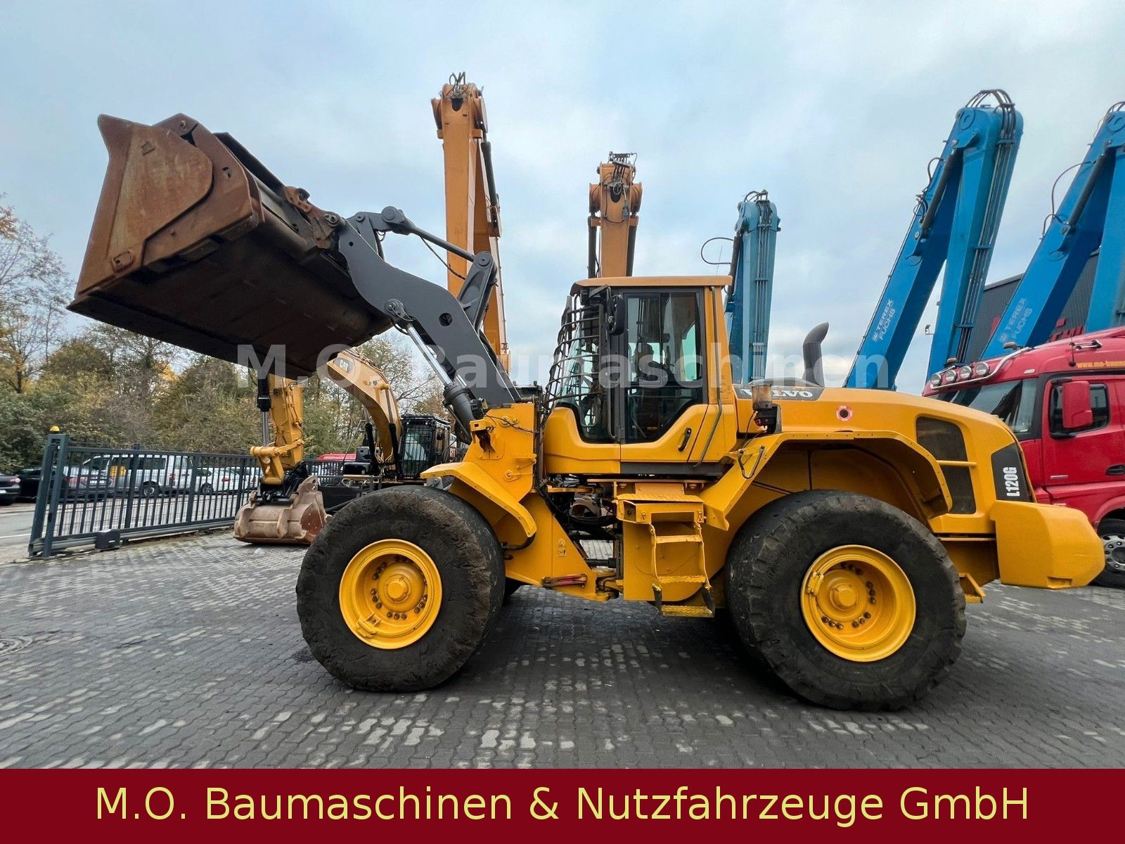 Fahrzeugabbildung Volvo L 120 G /BSS/Hochkippschaufel/Waage /AC / ZSA