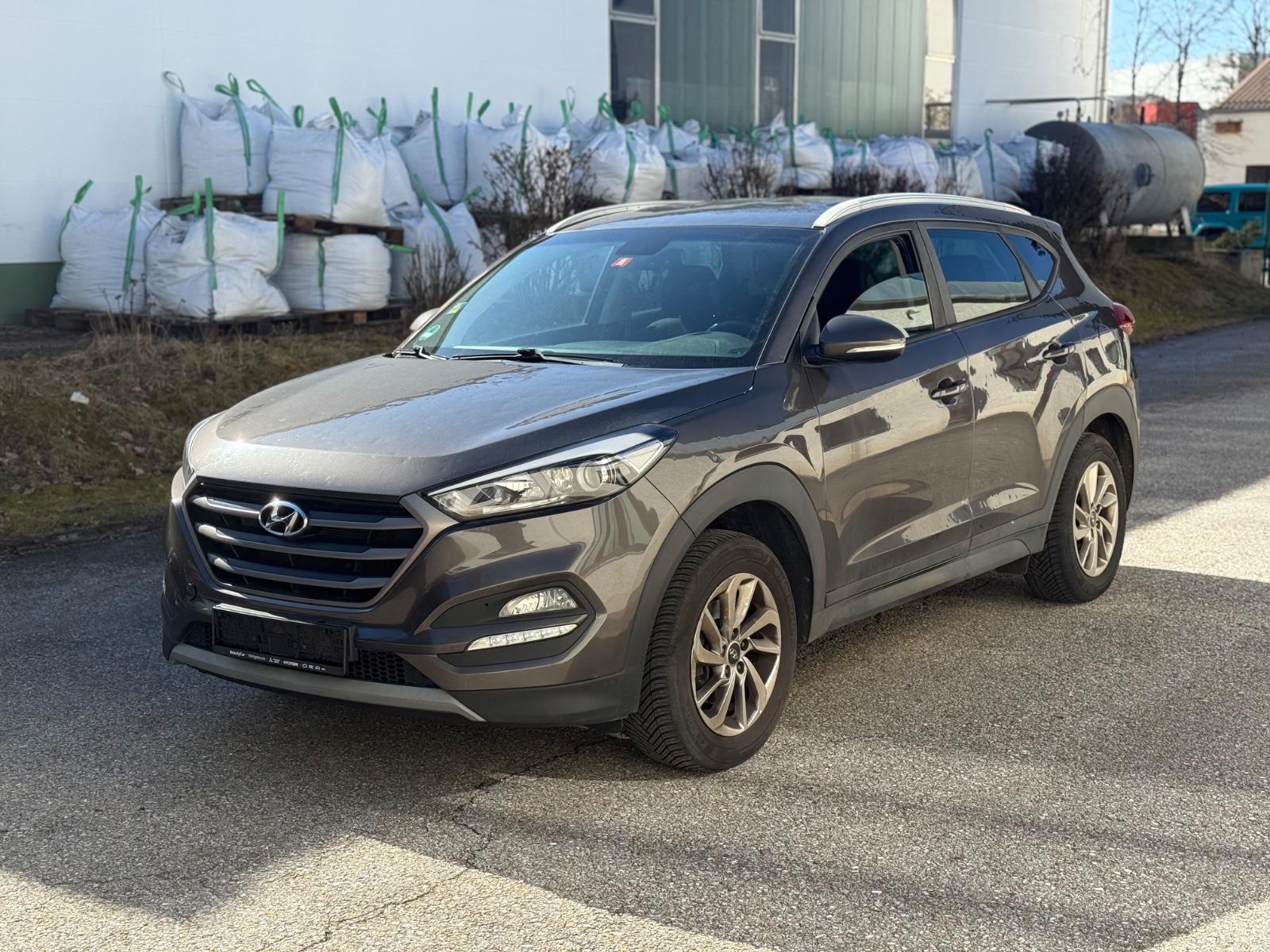 Hyundai TUCSON * Navi * Euro6 * Kamera * 1,6 Benzin *