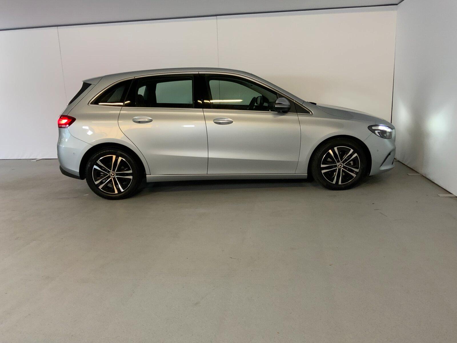 Mercedes-Benz B 180 Progressive AHK Winter-Paket Apple CarPlay