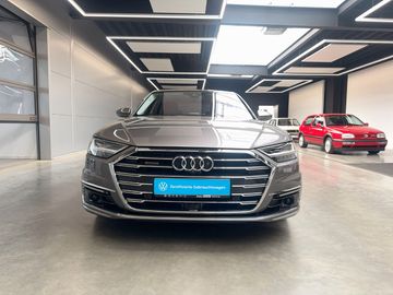 Audi A8 - 9