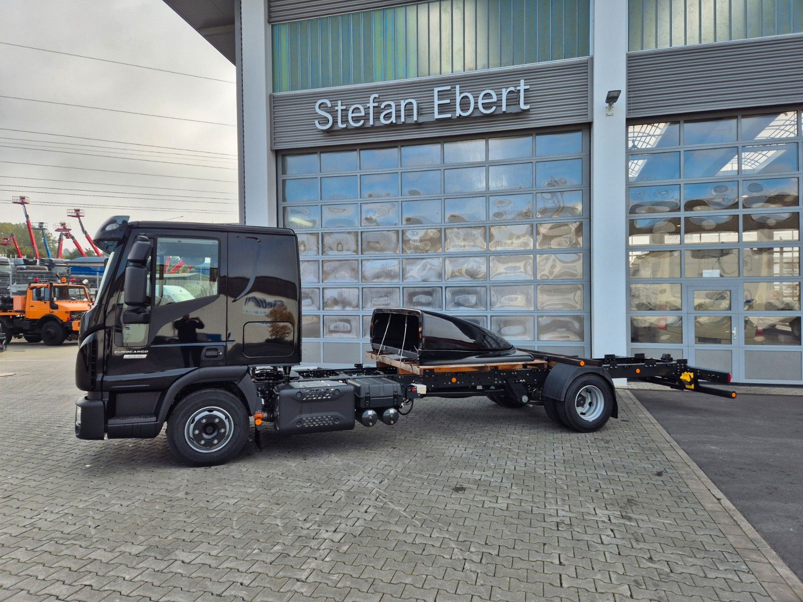 Fahrzeugabbildung Iveco Eurocargo ML80E22/P 2x AHK Klima Standh. Bett