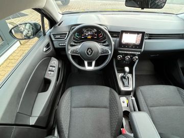 Renault Clio V Experience E-Tech 140
