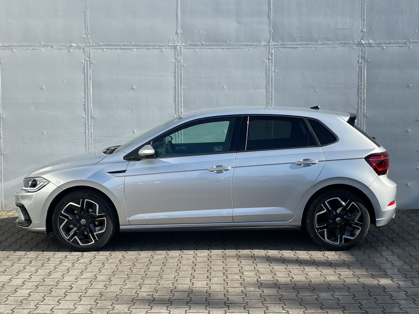 Polo 1.0 TSI DSG R-Line Kamera/Navi/App-Connect/