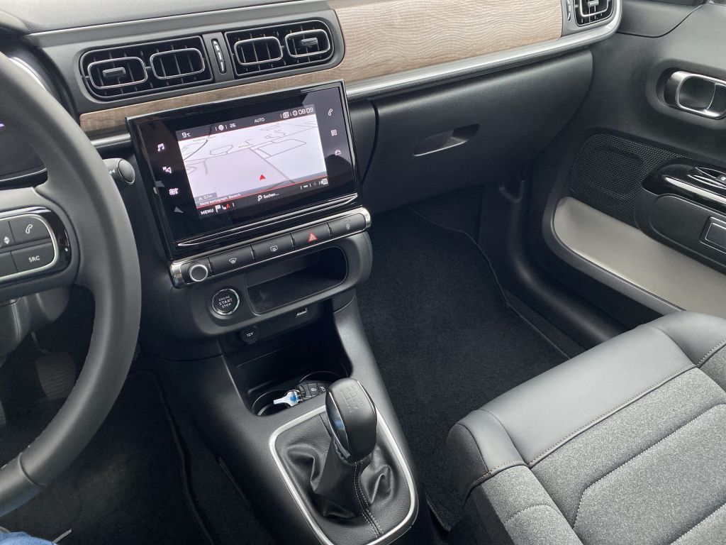 Fahrzeugabbildung Citroën C3 PT 83 S&S MAX *Sitzh*Navi*Cam*Carplay*Touch*