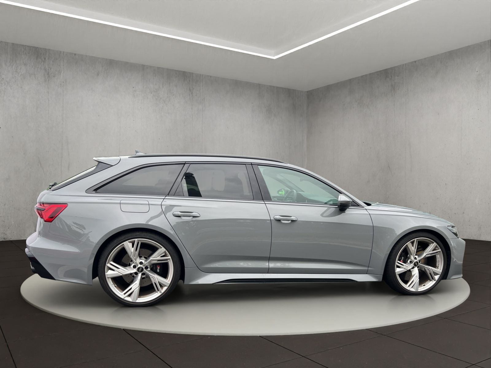 Audi RS 6 Avant 4.0 TFSI quattro 600 PS foto 6