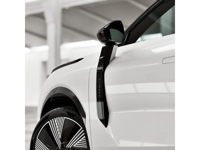 Lynk & Co 08