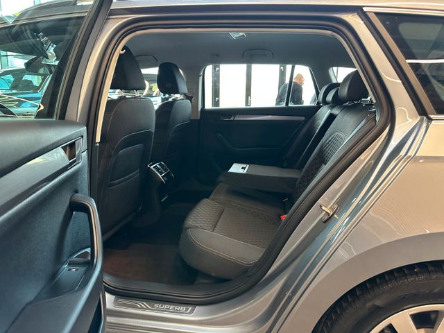 MYAUTOCENTER – Gebraucht- und Jahreswagen mit Werkstattservice in Pfaffenhofen Skoda Superb Combi Style *Bi Xenon*Klima*ACC*
