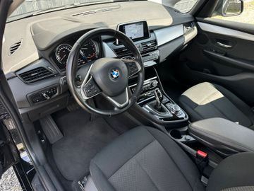 BMW 218 - 10