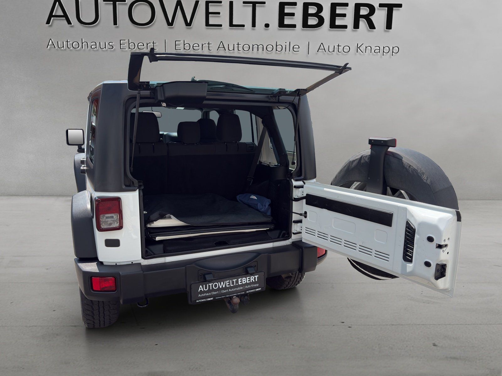 Fahrzeugabbildung Jeep Wrangler 2.8 CRD Aut. Unlimited/HARDTOP/SHZ/AHK/