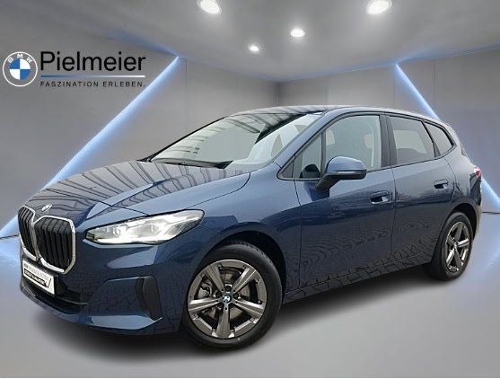 BMW 218i Active Tourer Navi LED Komfortzg. Shzg.