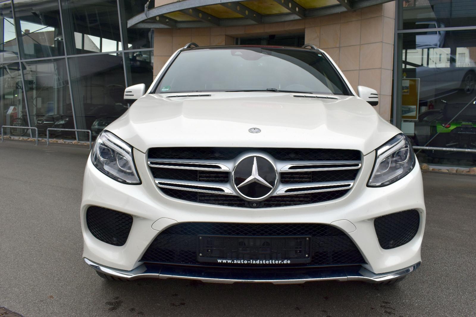 Mercedes-Benz GLE350 d 4Matic*AMG*Pano* Massage*AHK* LED*Voll*