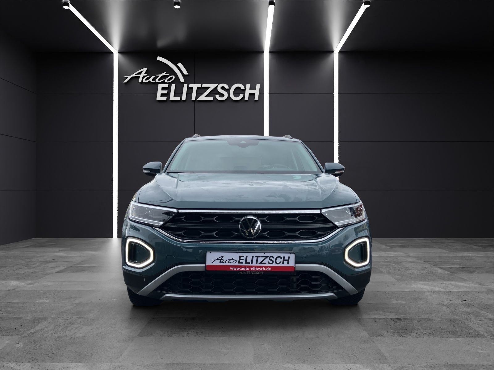 Fahrzeugabbildung Volkswagen T-Roc 1.0 TSI Move LEDplus AHK Navi AID ACC RFK