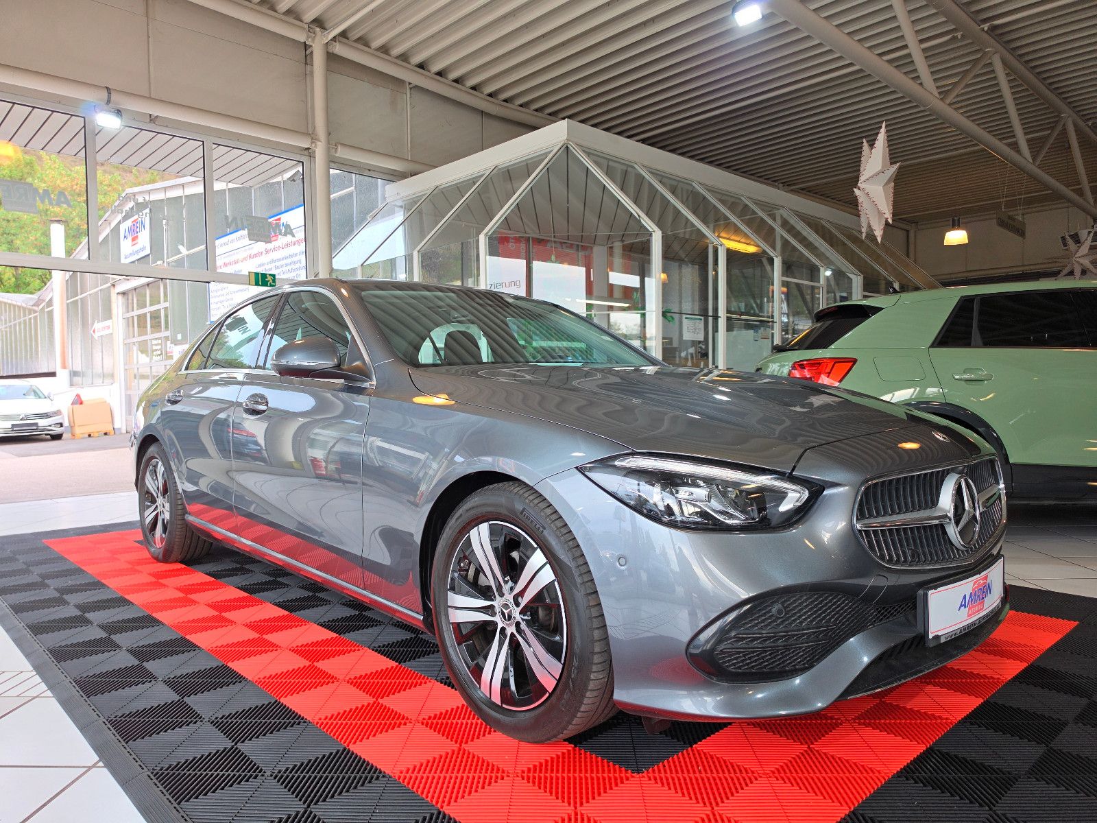Mercedes-Benz C 180 Avantgarde +AMG LINE+NAVI+360°+LED+DAB+