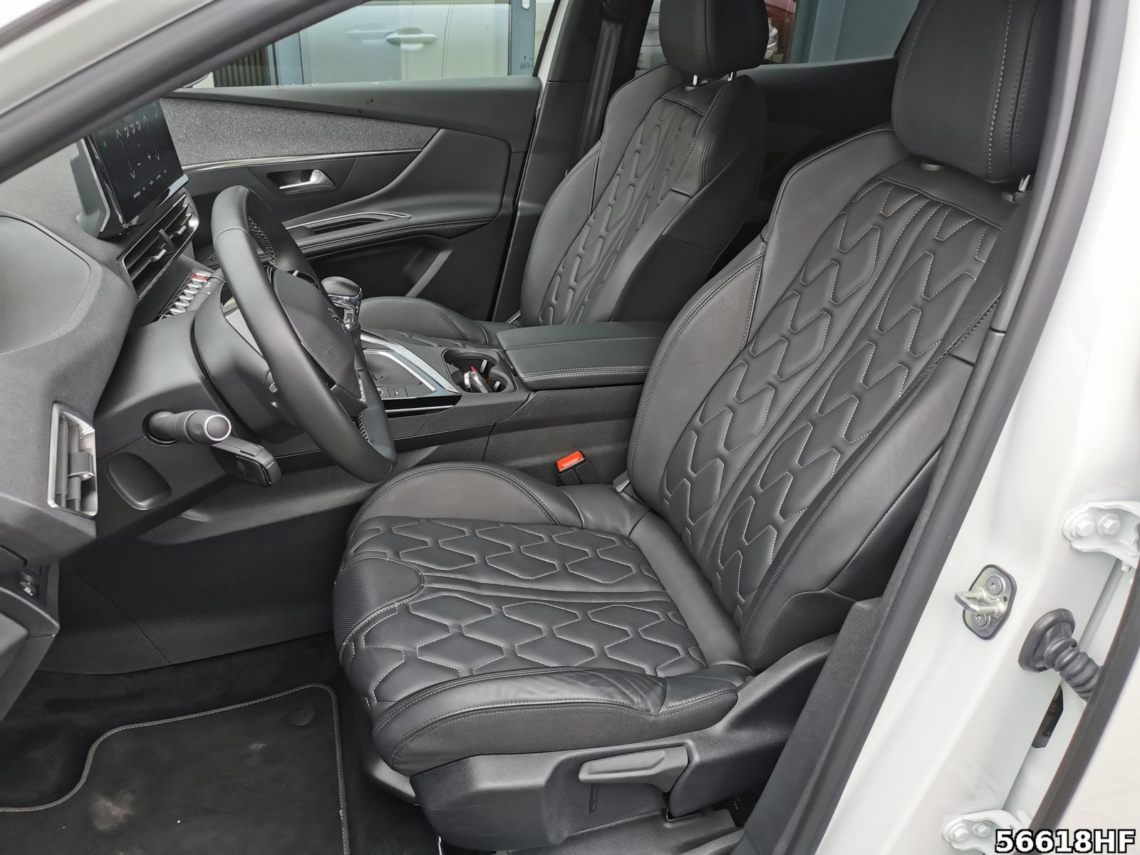 Fahrzeugabbildung Peugeot 3008 Allure Pack*Leder*PDC+Cam*LED*NAVI*