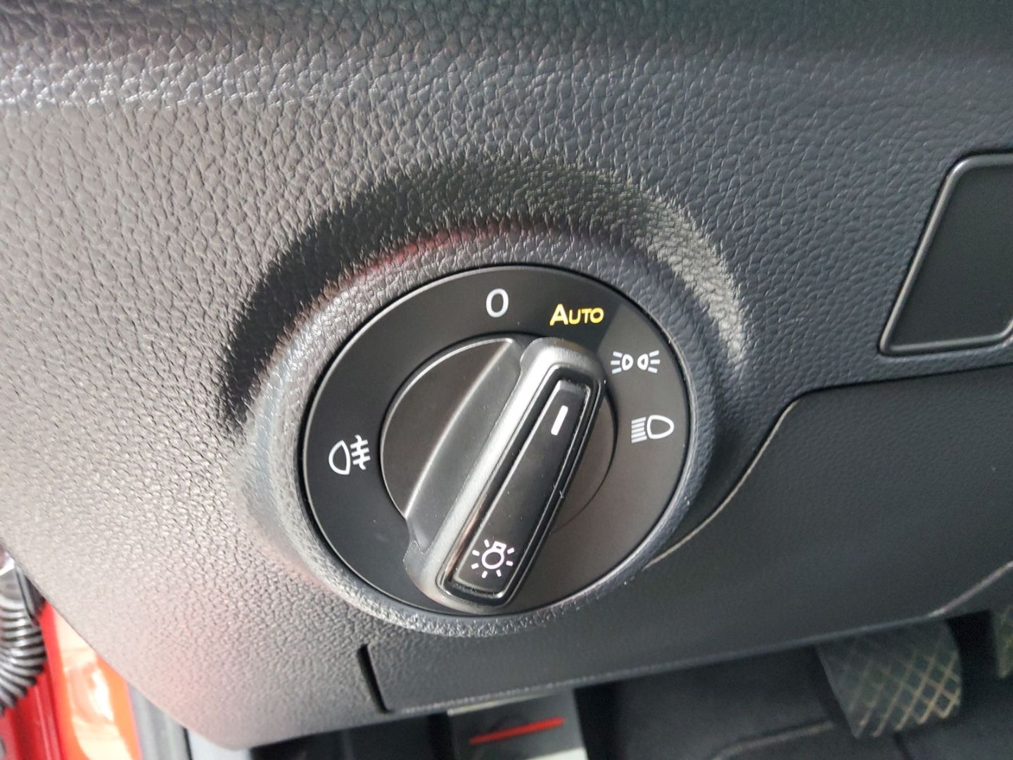 Fahrzeugabbildung SEAT Arona Xperience LED ACC PDC Rückfahrkamera Navi