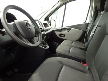 Renault Trafic - 10
