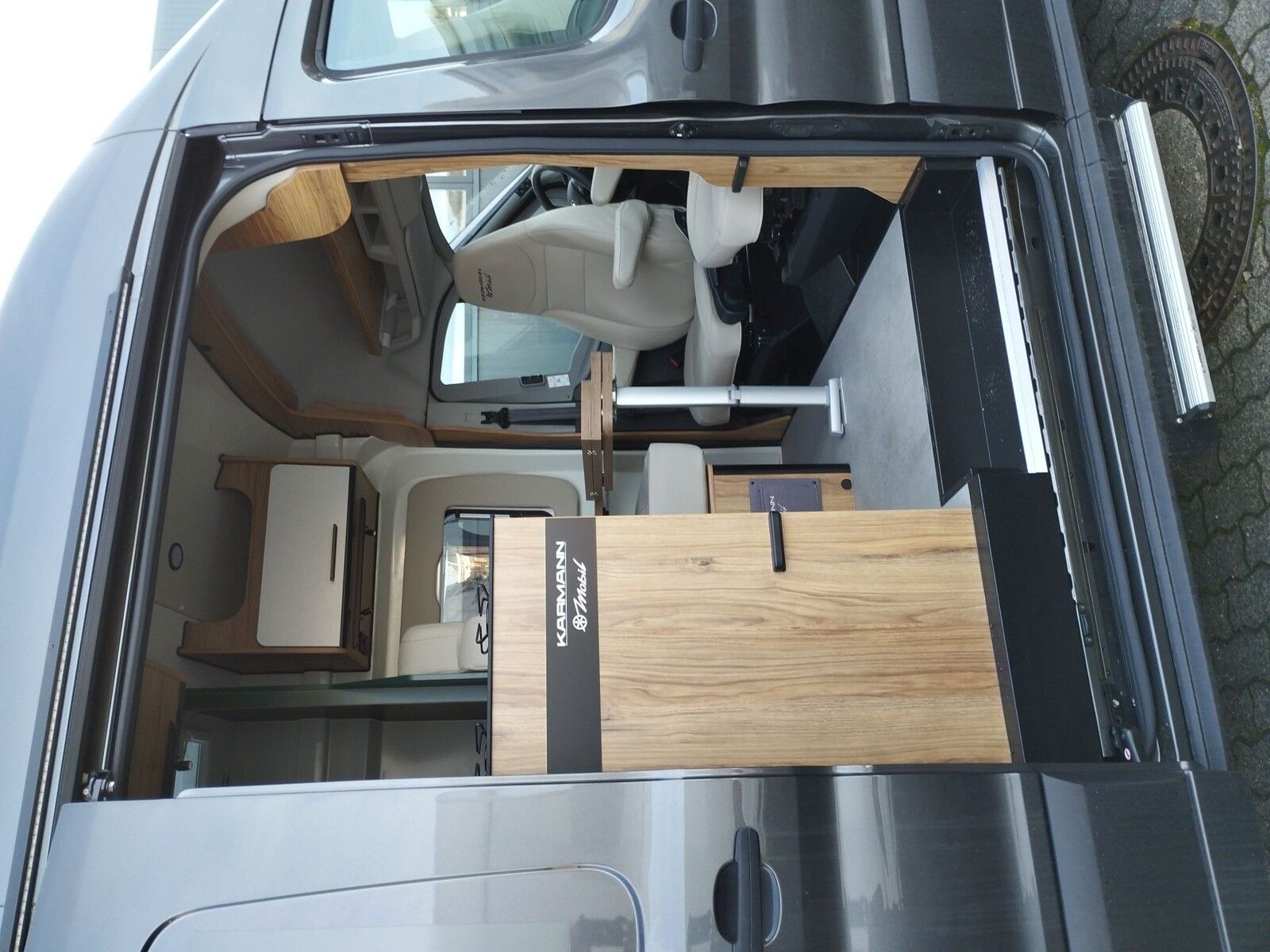 Fahrzeugabbildung Karmann Dexter 4x4 DE 560 AW Allrad 4x4, Rückfahrkamera