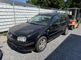 Volkswagen Golf 1.4 Comfortline Variant - Volkswagen Golf aus 2001: Kombi